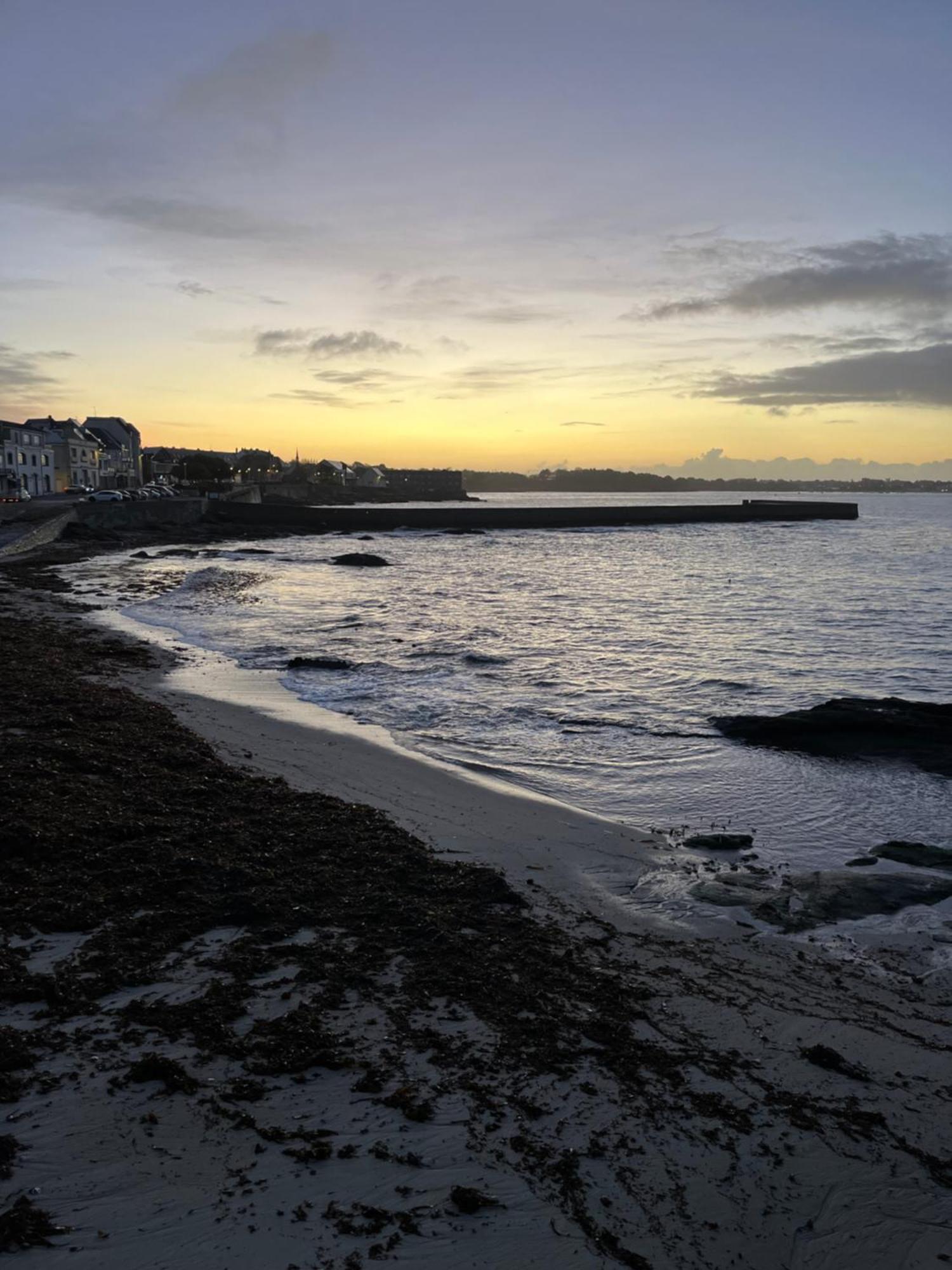 Au Bord De L'Eau Apartment Concarneau Bagian luar foto