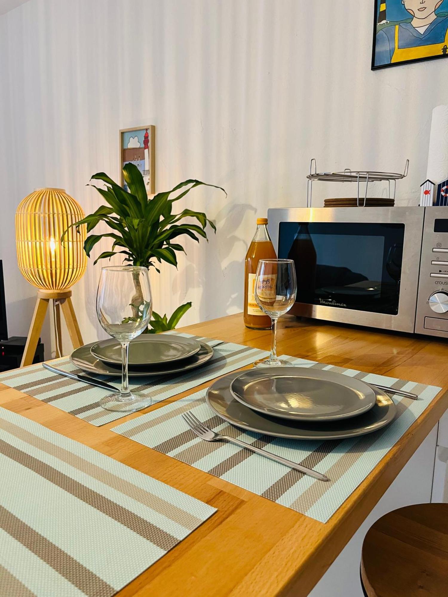Au Bord De L'Eau Apartment Concarneau Bagian luar foto